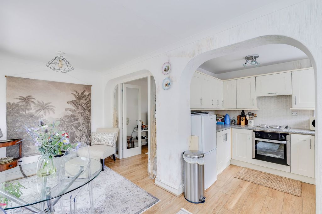 Additional image 14 of 3 bed semi-detached house for saleCarisbrooke Way, Cardiff CF23