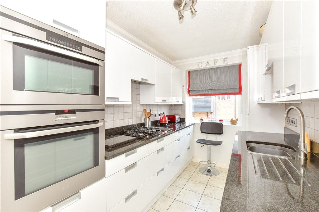 Additional image 6 of 2 bed flat for saleQueens Lane, Arundel, West Sussex BN18