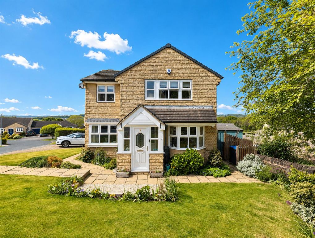 4 bed detached house for saleLittle Cote, Thackley BD10