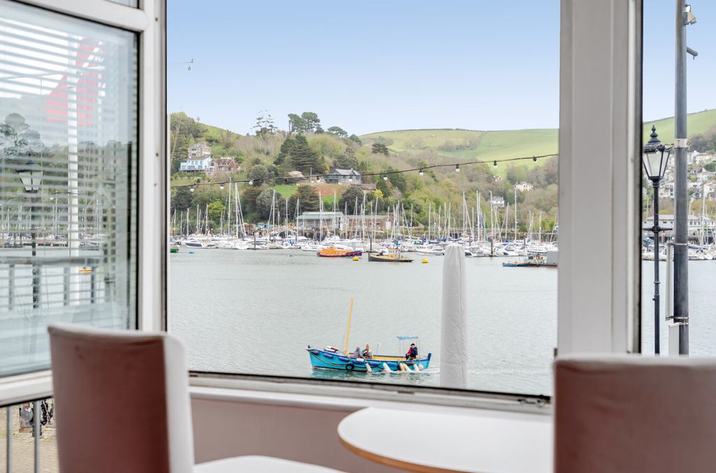 Additional image 16 of 1 bed flat for saleSouth Embankment, Dartmouth, Devon TQ6