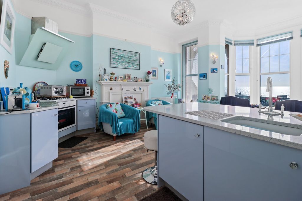 Additional image 5 of 4 bed flat for saleKnole Road, Bexhill-On-Sea TN40