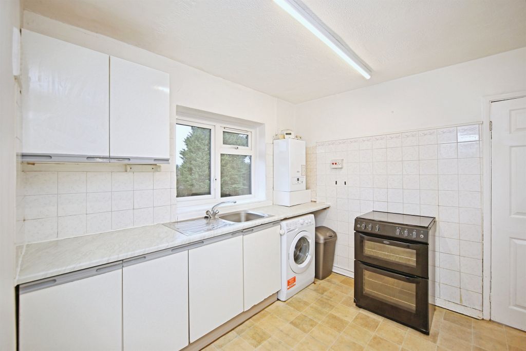 Additional image 8 of 2 bed maisonette for saleWest Green Drive, Stratford-Upon-Avon CV37