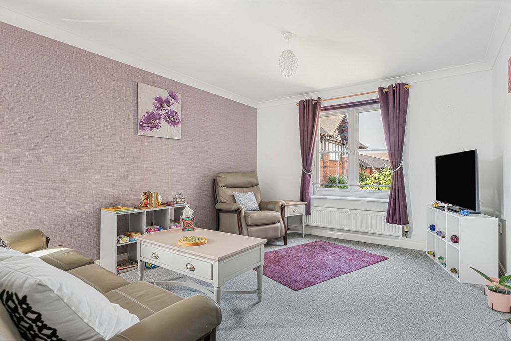 Additional image 2 of 2 bed flat for saleQuakers Court, Abingdon OX14