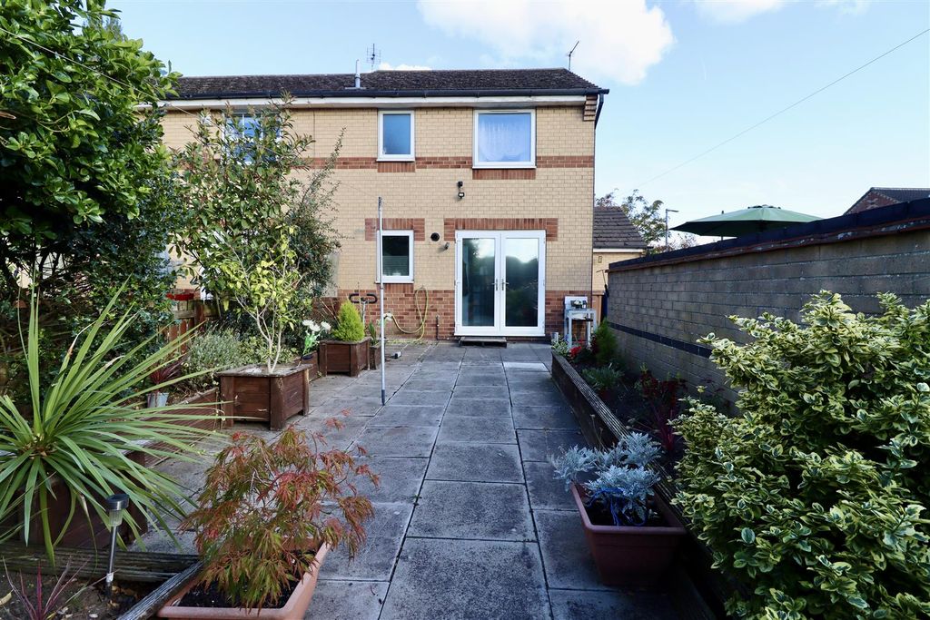 Additional image 4 of 3 bed semi-detached house for saleBlackburn Avenue, Brough HU15