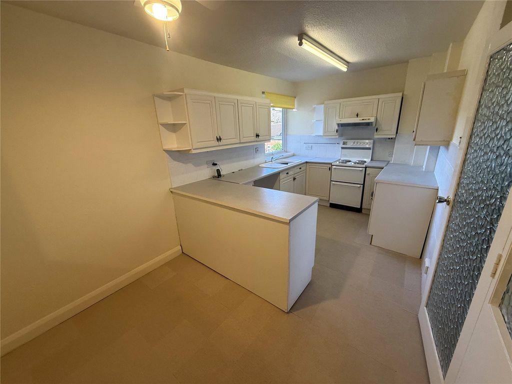 Additional image 6 of 2 bed flat for saleClifton Drive South, Lytham St. Annes, Lancashire FY8