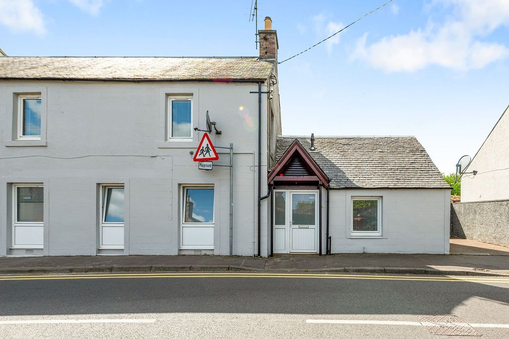 2 bed flat for saleHunter Street, Auchterarder PH3