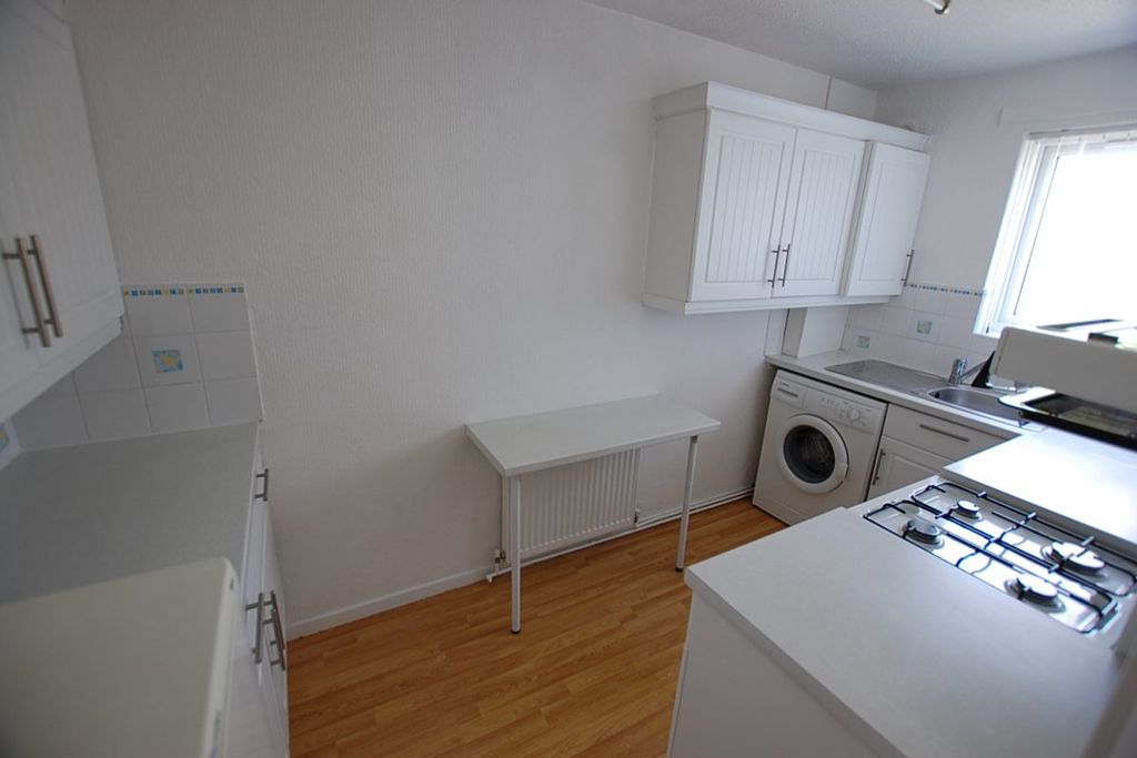 Additional image 4 of 2 bed flat for saleLockingate Street, Ashton-Under-Lyne, Greater Manchester OL6
