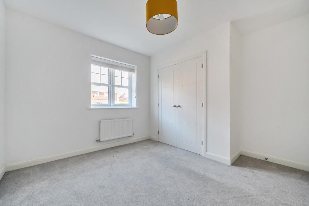 2 bed flat for saleArborfield Green, Reading, Berkshire RG2 photo 4