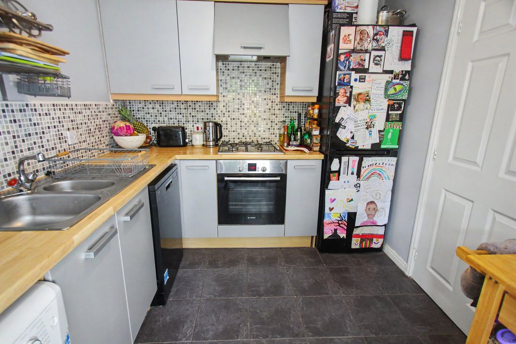 Additional image 4 of 3 bed semi-detached house for saleBluebell View, Llanbradach, Caerphilly CF83