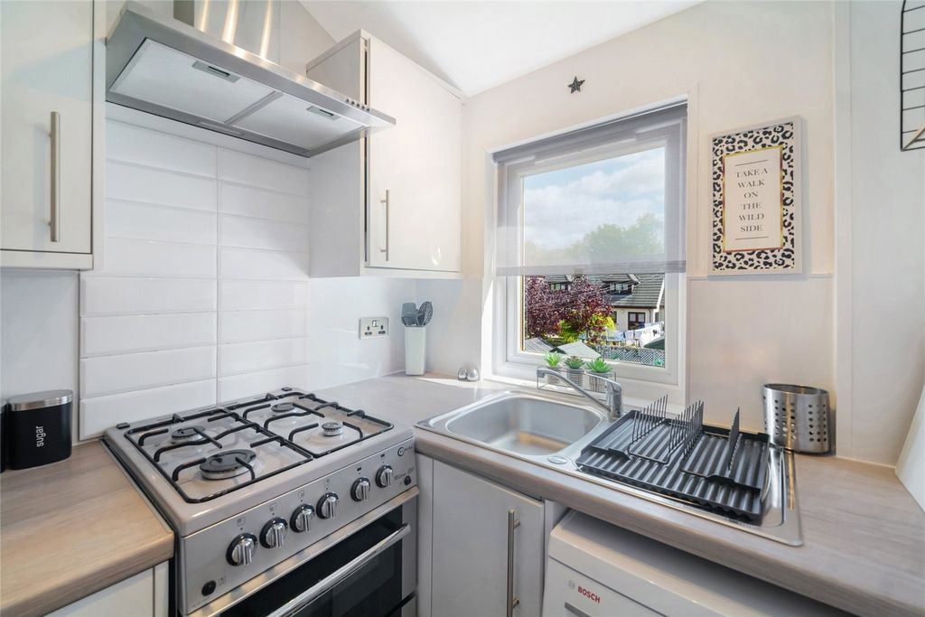 Additional image 7 of 1 bed flat for saleDean Road, Kilbirnie, North Ayrshire KA25