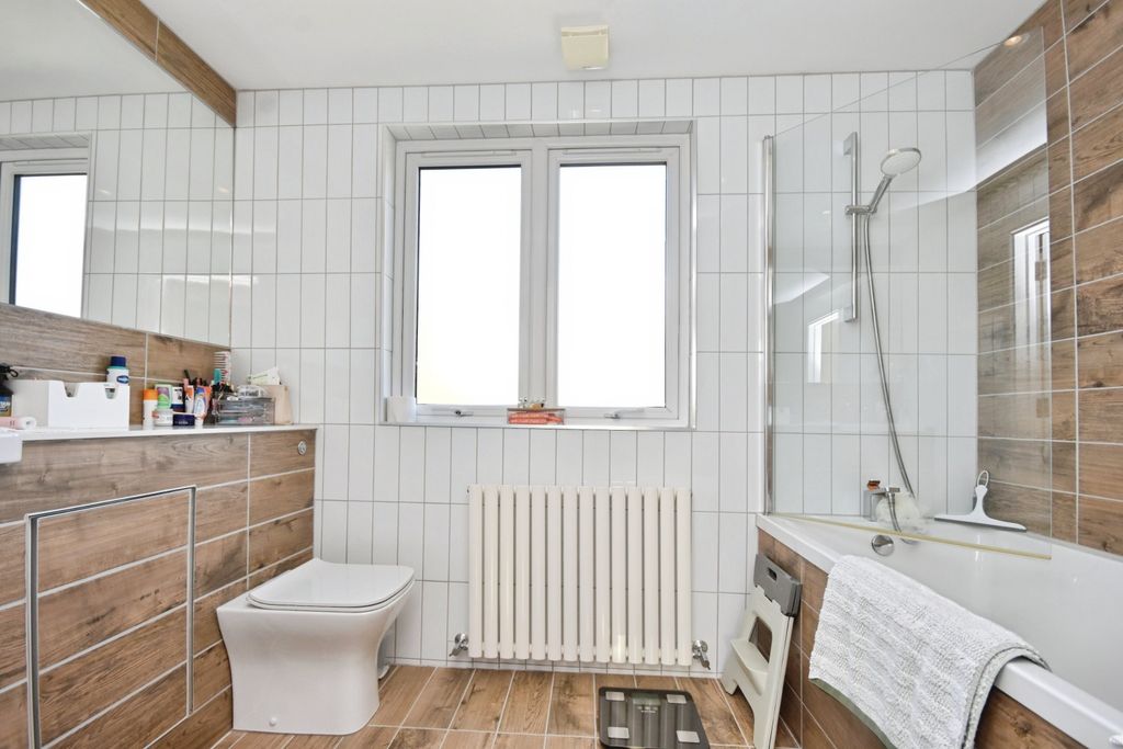Additional image 14 of 4 bed detached bungalow for saleRosemary Avenue, Broadstairs, Kent CT10