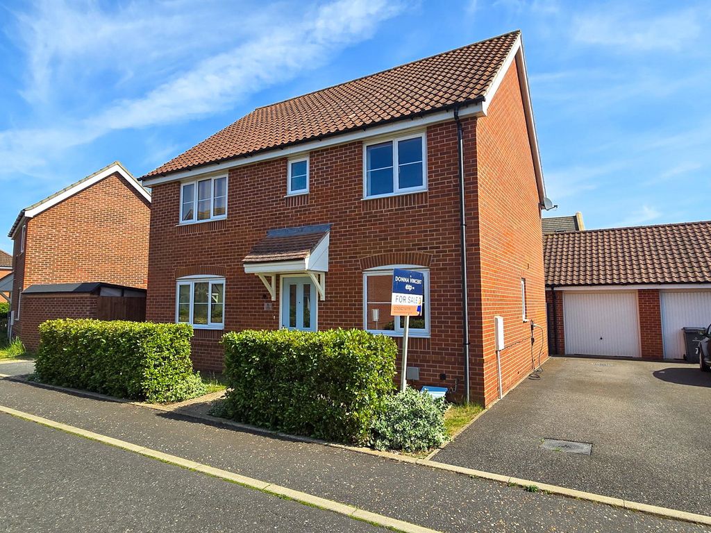 4 bed detached house for saleSpeckled Wood Close, Attleborough NR17