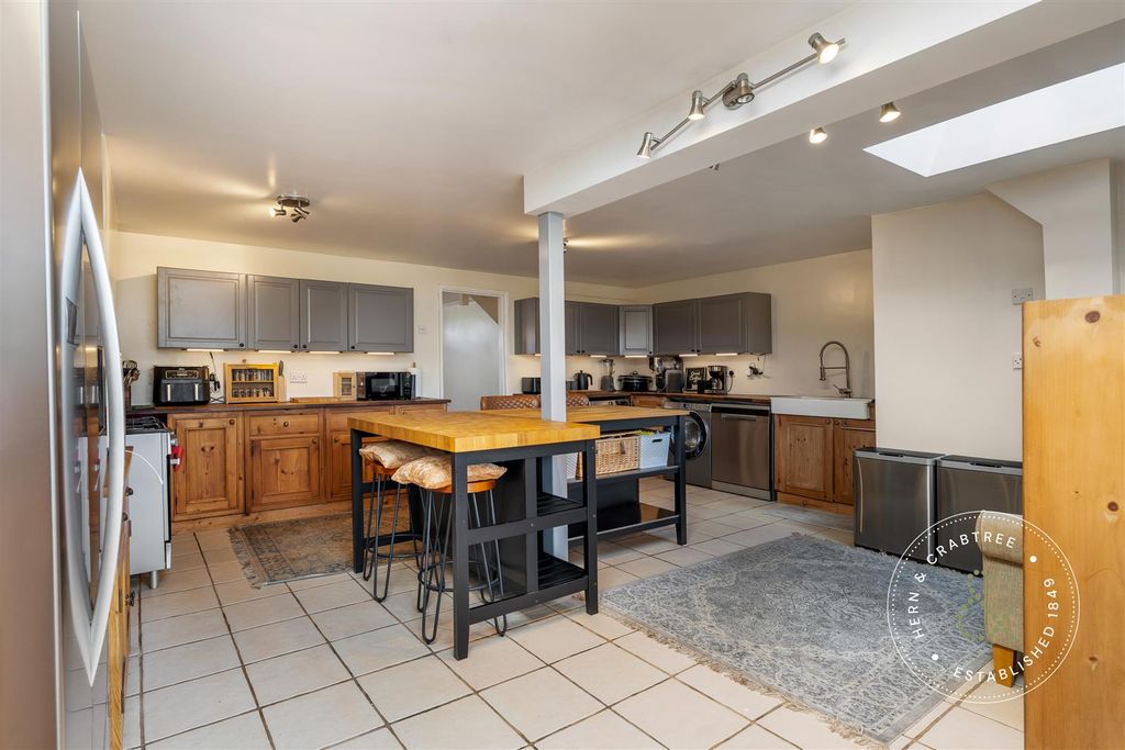 Additional image 2 of 4 bed terraced house for saleMerthyr Road, Tongwynlais CF15