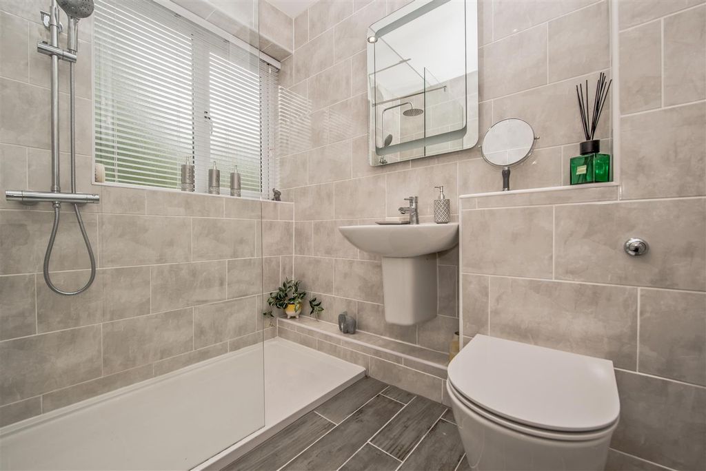 Additional image 10 of 3 bed semi-detached house for saleWheelwright Close, Leeds LS12