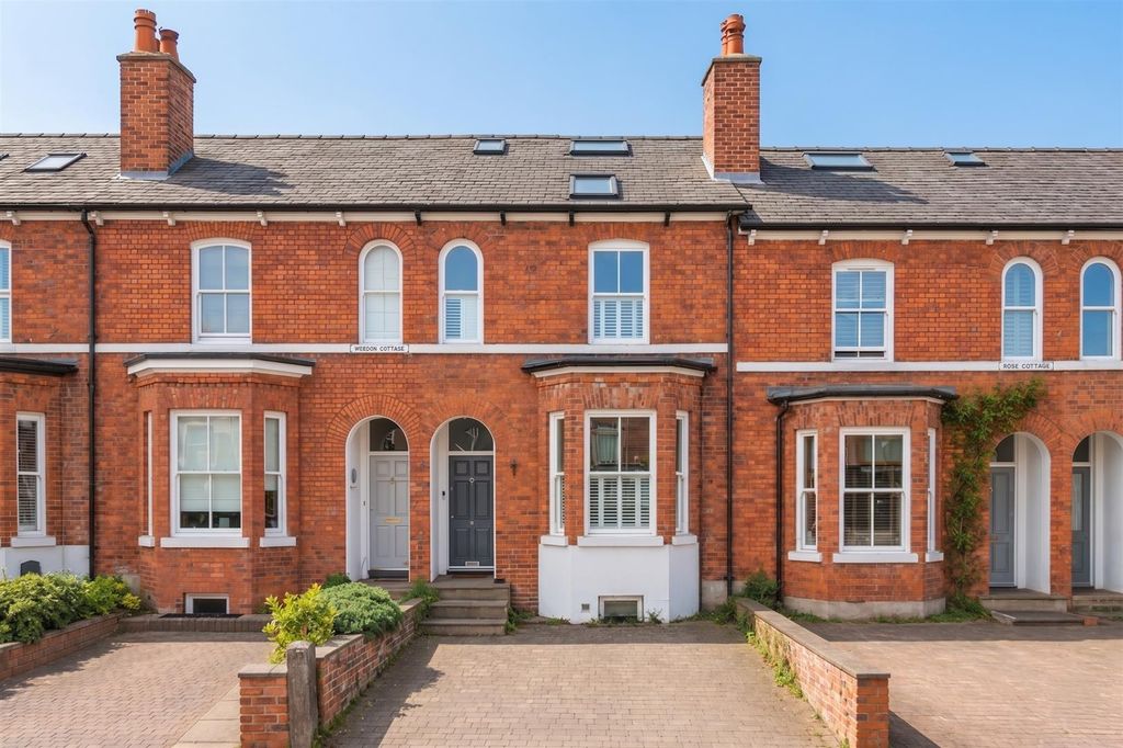 4 bed terraced house for saleOxford Road, Altrincham WA14