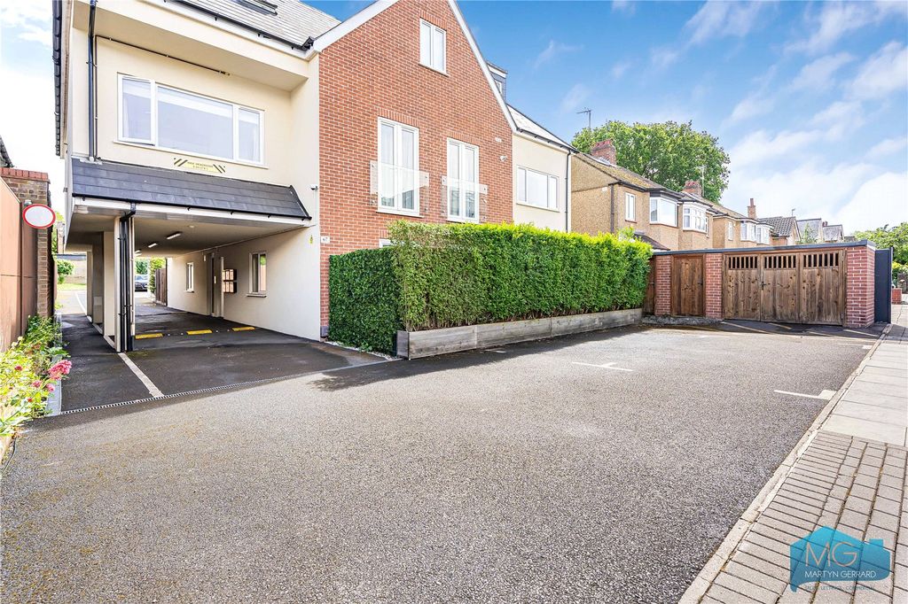 1 bed flat for saleLeicester Road, Barnet EN5
