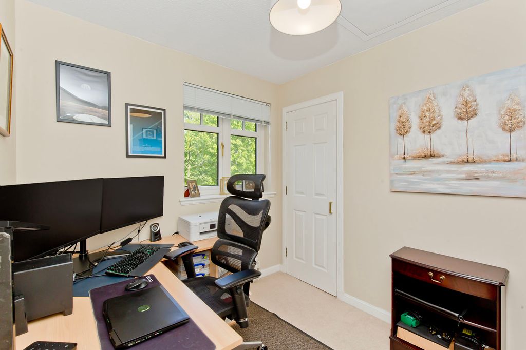Additional image 23 of 5 bed detached house for sale24 Ravelrig Gait, Balerno, Edinburgh EH14