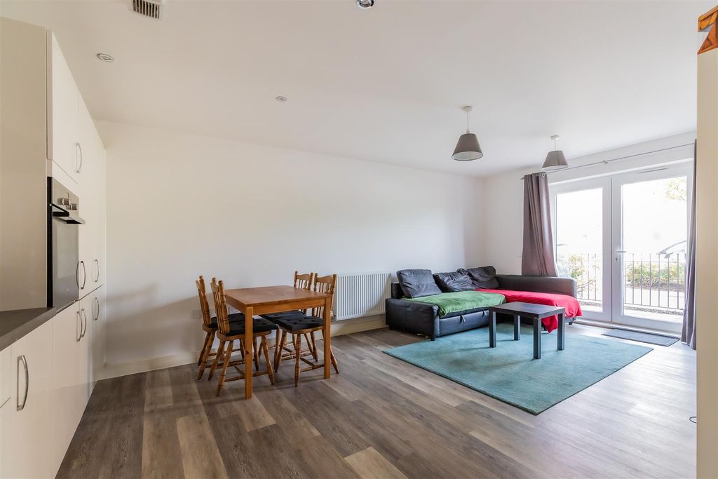 Additional image 5 of 2 bed flat for saleHawthorn House, The Boulevard, Canton, Cardiff CF11