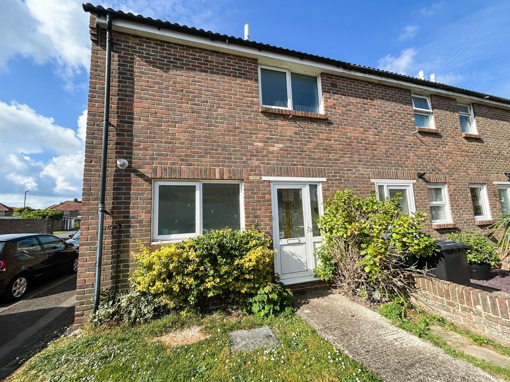2 bed end terrace house for saleSt Clares Gardens, Bognor Regis PO21