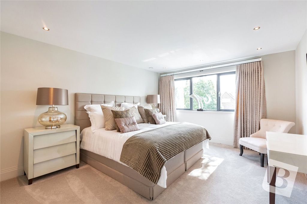 Additional image 13 of 5 bed detached house for saleNelmes Road, Emerson Park RM11