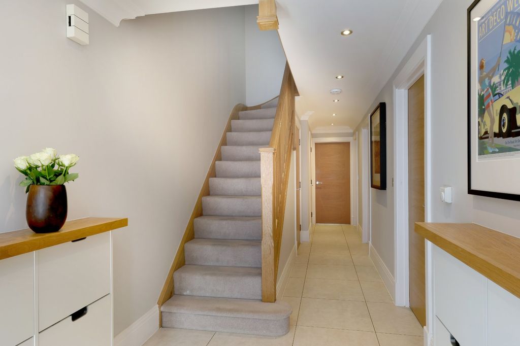 Additional image 12 of 4 bed semi-detached house for saleWattleton Road, Beaconsfield, Buckinghamshire HP9
