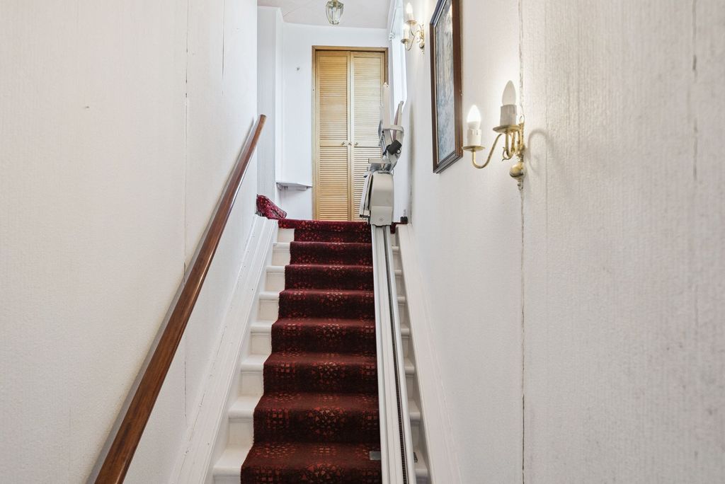 Additional image 9 of 3 bed flat for sale125A East Princes Street, Helensburgh G84