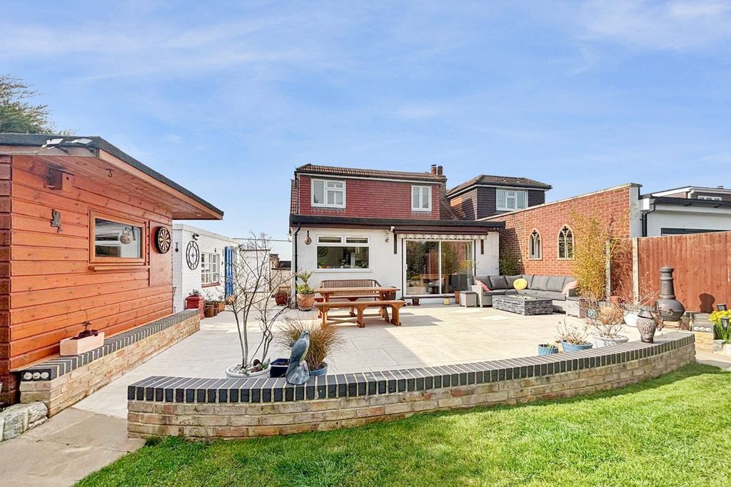 Additional image 3 of 4 bed bungalow for saleSelborne Avenue, Bexley, Kent DA5