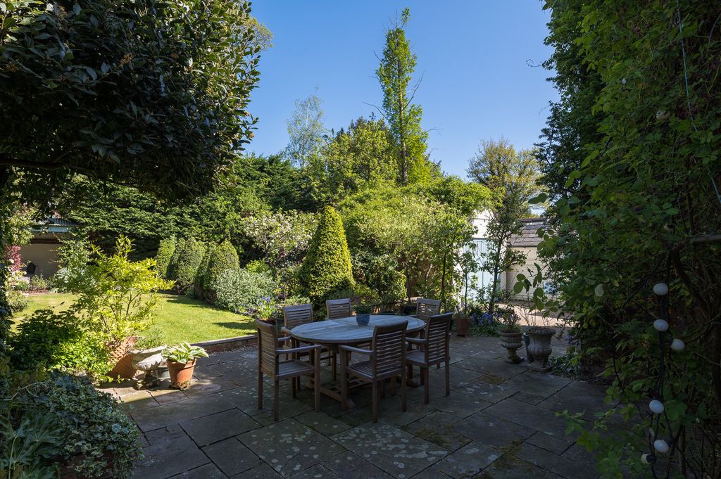 Additional image 29 of 5 bed detached house for saleChaucer Road, Bedford MK40