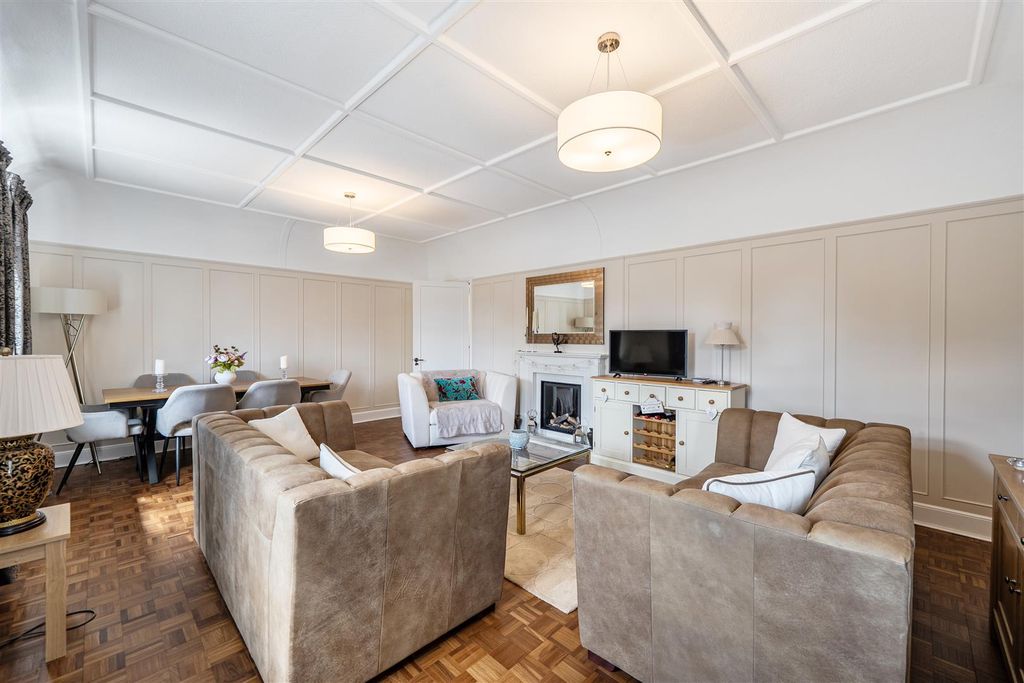 Additional image 8 of 3 bed flat for saleWinkworth Place, Banstead SM7