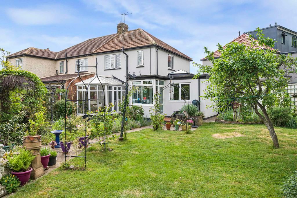 Additional image 4 of 3 bed semi-detached house for saleWindsor Road, Bexleyheath DA6