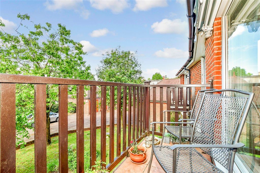 Additional image 7 of 2 bed flat for saleQueens Lane, Arundel, West Sussex BN18