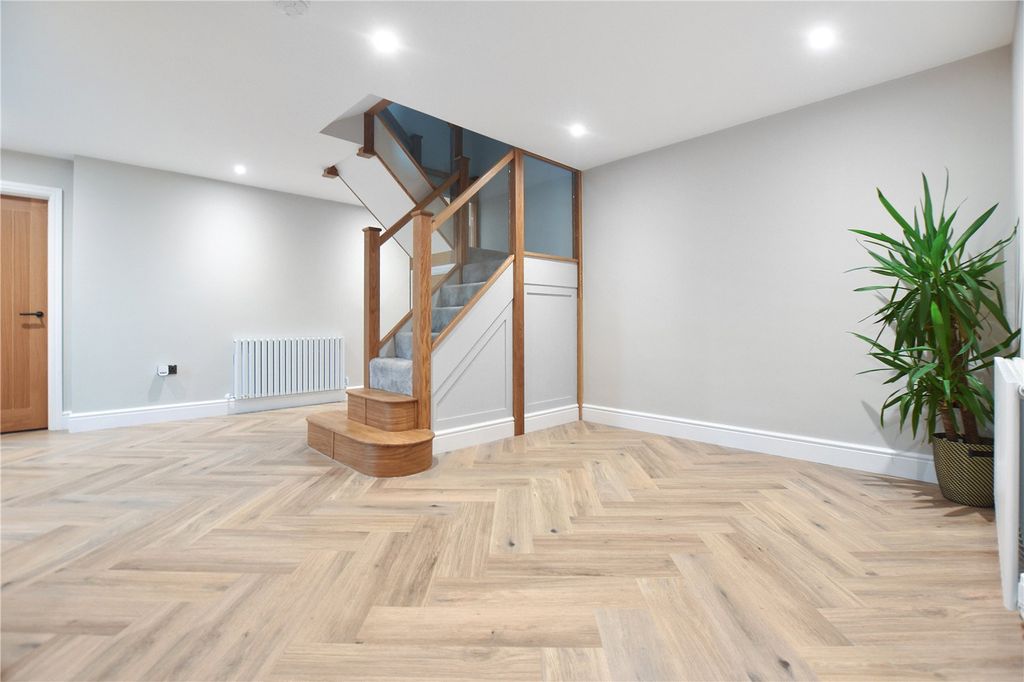 Additional image 3 of 5 bed bungalow for saleWoodlands Park, Bexley, Kent DA5