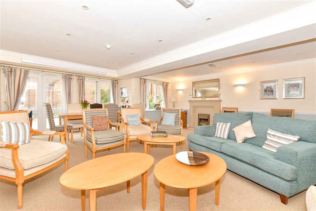 Additional image 11 of 1 bed flat for saleQueens Street, Arundel, West Sussex BN18