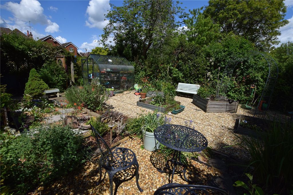 Additional image 34 of 3 bed detached house for saleChawton Park Road, Alton, Hampshire GU34