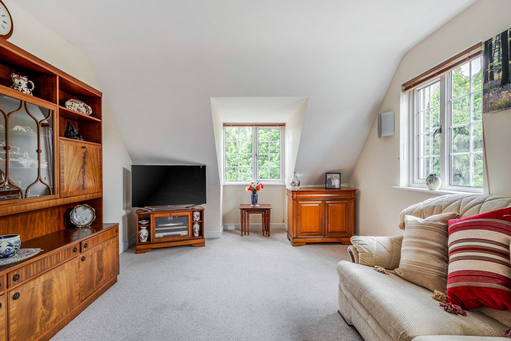 Additional image 11 of 2 bed flat for saleWilson Way, Horsell, Woking GU21