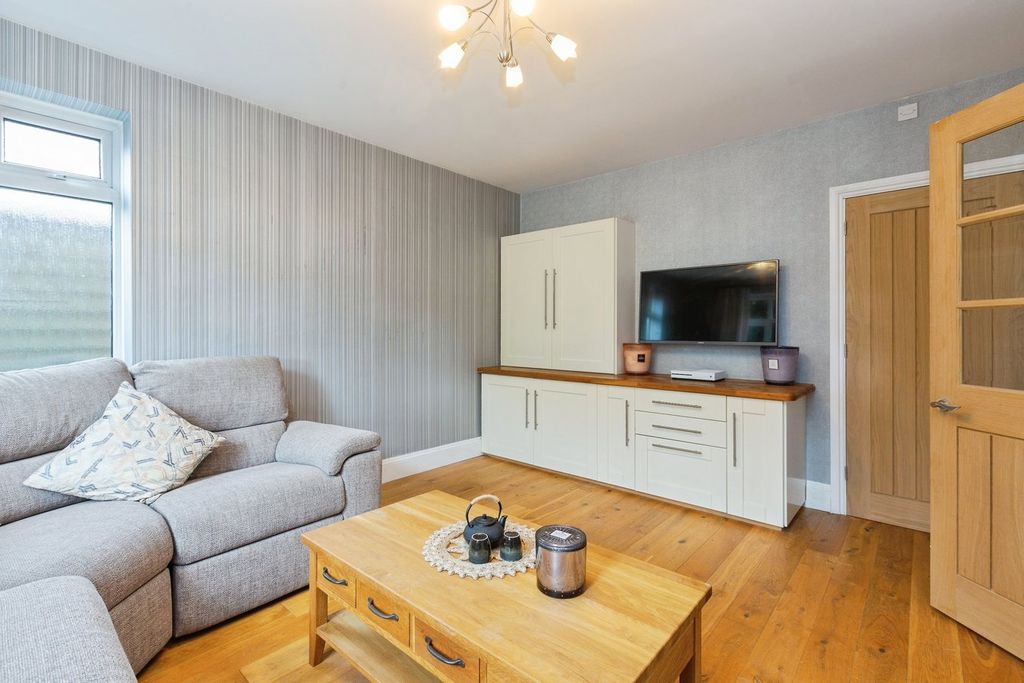 Additional image 8 of 4 bed detached house for saleWendover Road, Weston Turville, Aylesbury HP22