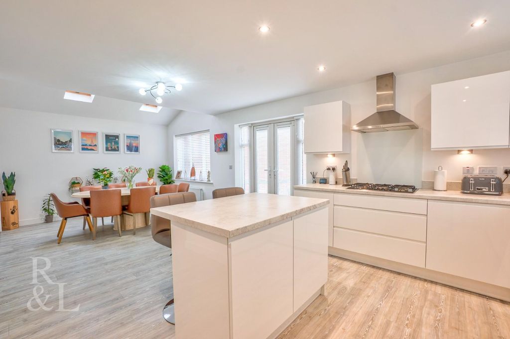 Additional image 3 of 5 bed detached house for saleDickinson Close, Ashby-De-La-Zouch LE65