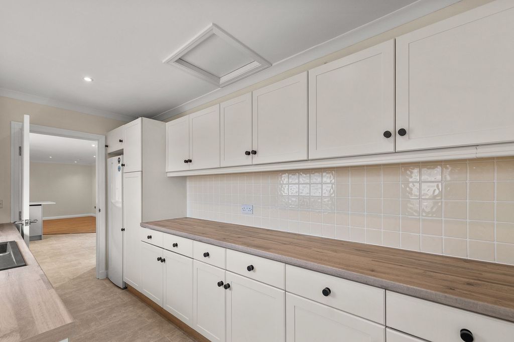 Additional image 6 of 6 bed villa for saleCroft Road, Auchterarder PH3