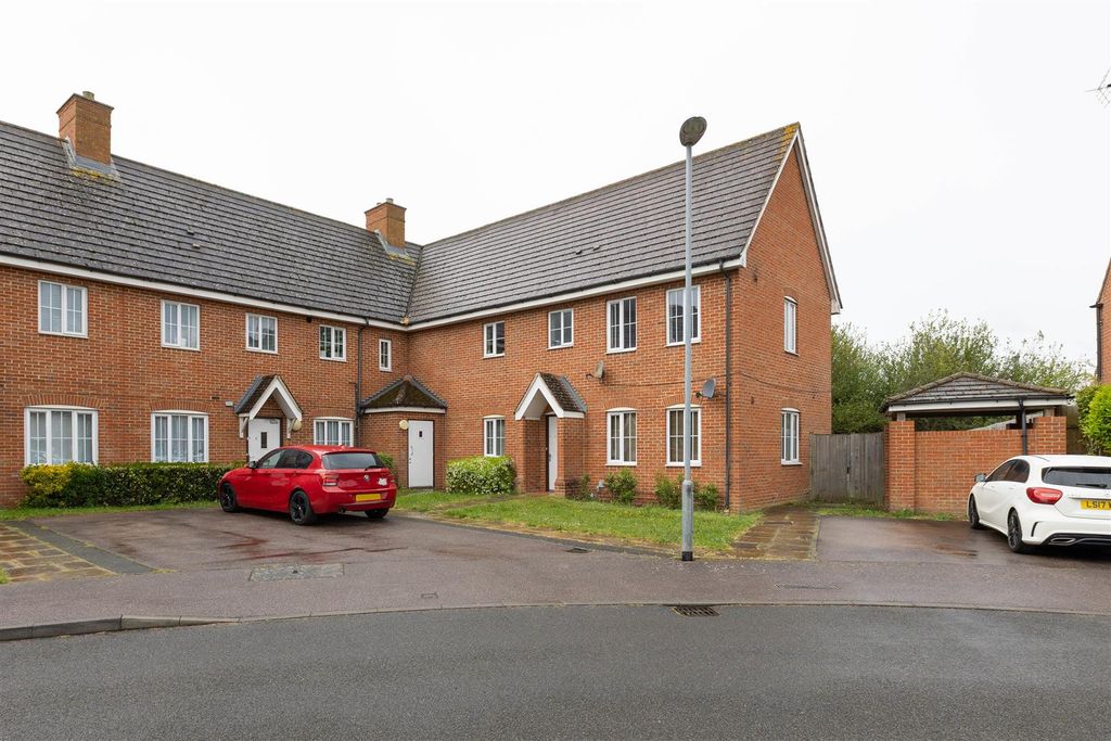 2 bed flat for saleHarrowell House, St. Johns Road, Arlesey SG15