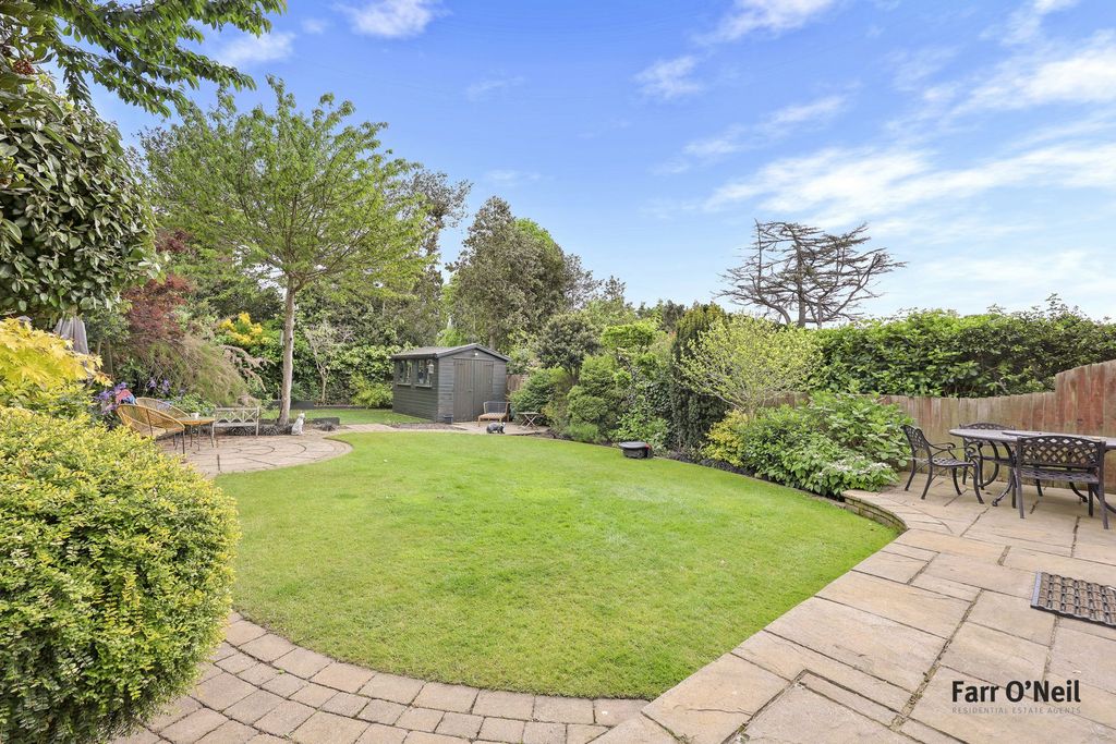 Additional image 26 of 4 bed semi-detached house for saleForest Side, Buckhurst Hill IG9