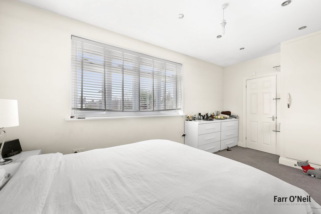 Additional image 23 of 3 bed end terrace house for salePalmerston Road, Buckhurst Hill IG9