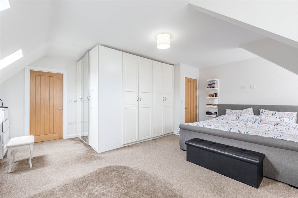 Additional image 6 of 5 bed detached house for salePinewood Avenue, New Haw, Addlestone, Surrey KT15