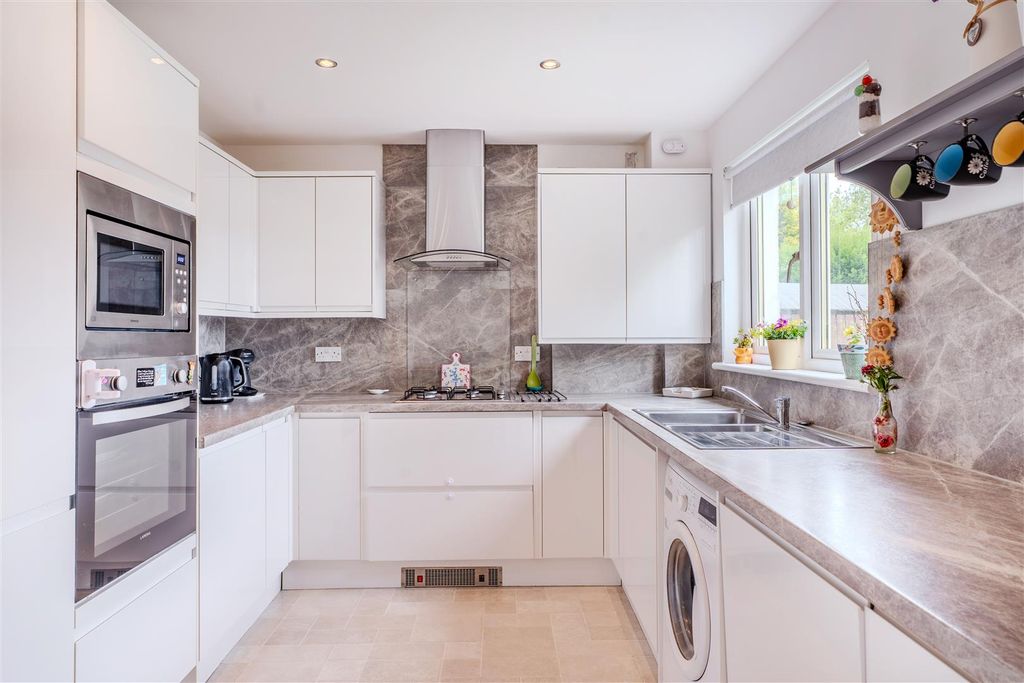 Additional image 10 of 3 bed detached house for saleKirkland Street, Motherwell ML1
