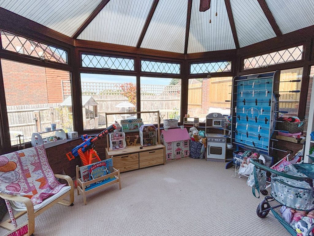 Additional image 5 of 4 bed detached house for saleStarrs Mead, Battle TN33