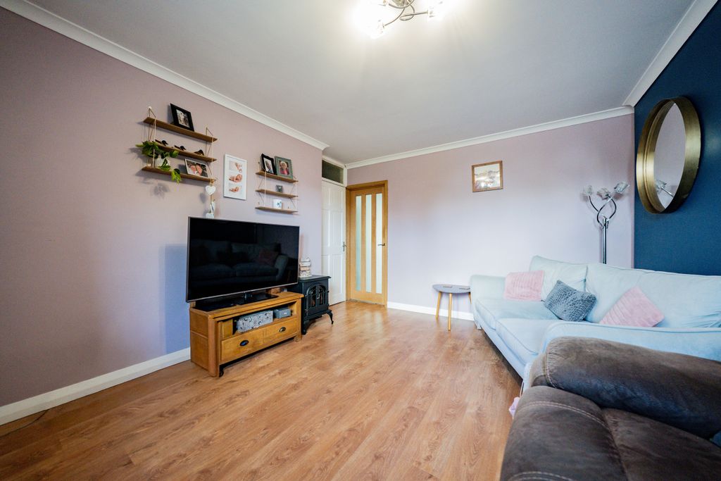Additional image 12 of 3 bed semi-detached house for saleWhitcroft Close, Markfield, Leicestershire LE67