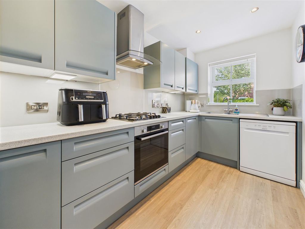 Additional image 4 of 4 bed semi-detached house for saleSandringham Road, Brough HU15