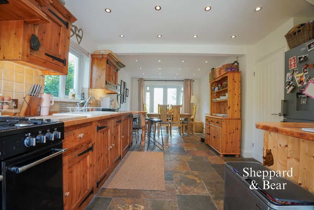 Additional image 33 of 3 bed detached house for saleNewport Road, Castleton, Cardiff CF3