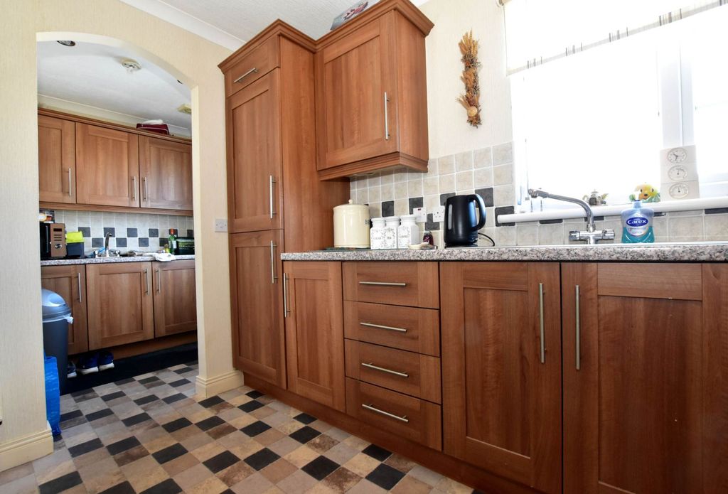 Additional image 11 of 2 bed mobile/park home for saleGreenfinch Close, Ballyhalbert BT22