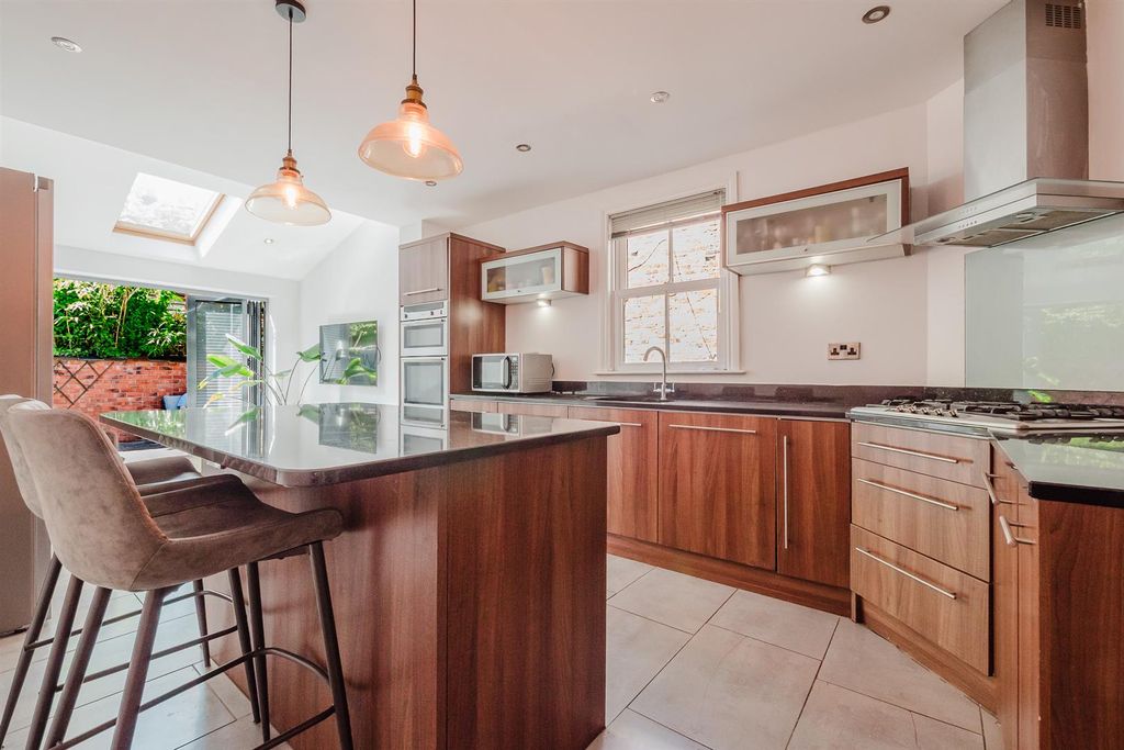 Additional image 13 of 4 bed terraced house for saleOxford Road, Altrincham WA14