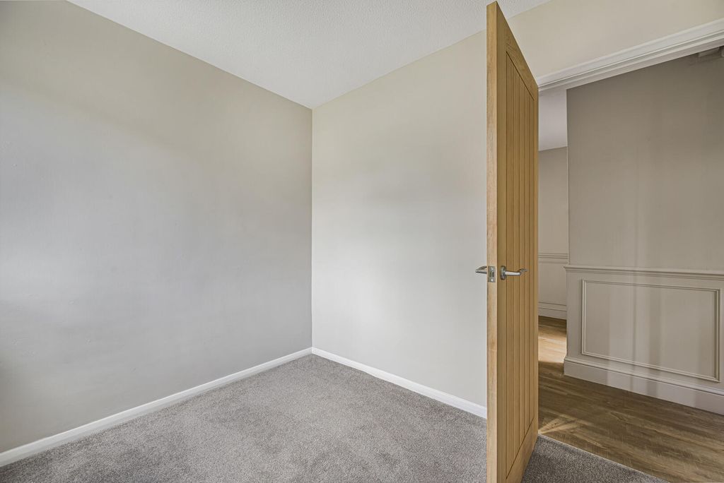 Additional image 15 of 2 bed maisonette for saleMurchison Avenue, Bexley DA5